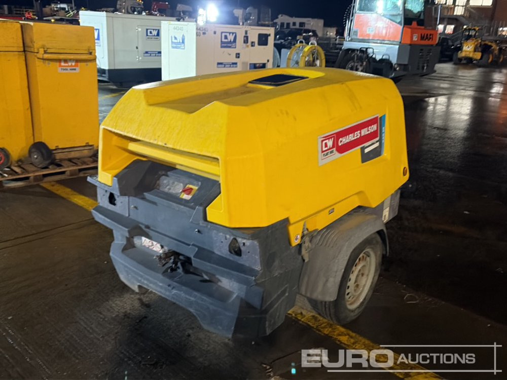 2017 Atlas Copco XAS68 130CFM - Légkompresszor: 5 kép. 2017 Atlas Copco XAS68 130CFM - Légkompresszor: 5 kép.