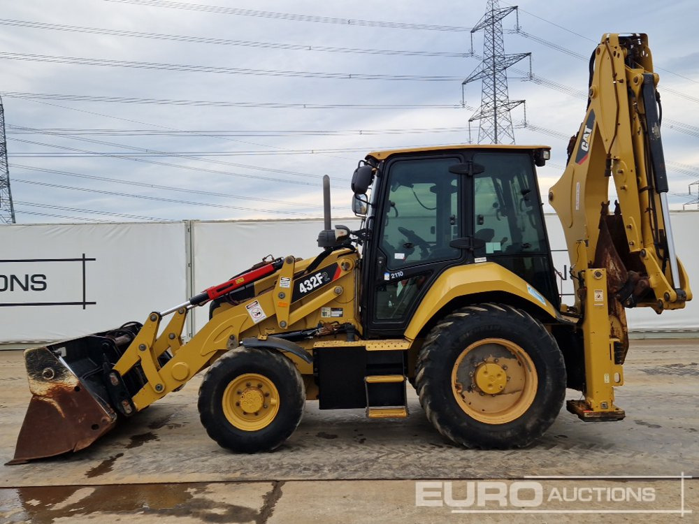 2017 CAT 432F2 - Kotrórakodó: 2 kép. 2017 CAT 432F2 - Kotrórakodó: 2 kép.