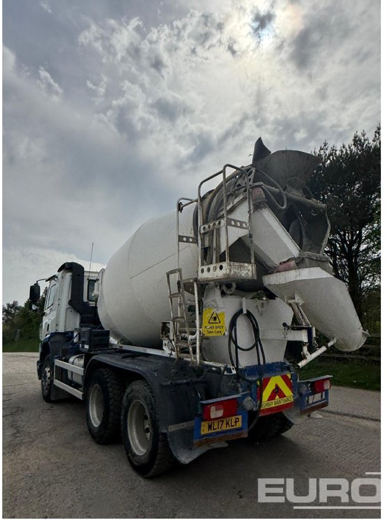 2017 DAF CF 370 - Betonmixer: 3 kép. 2017 DAF CF 370 - Betonmixer: 3 kép.