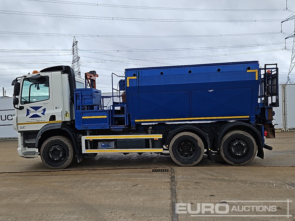 2017 DAF CF320 - Bitumenszóró: 2 kép. 2017 DAF CF320 - Bitumenszóró: 2 kép.