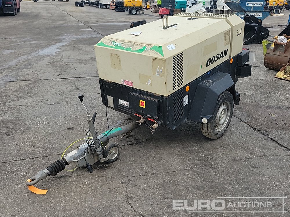 2017 Doosan 741 - Légkompresszor: 1 kép. 2017 Doosan 741 - Légkompresszor: 1 kép.