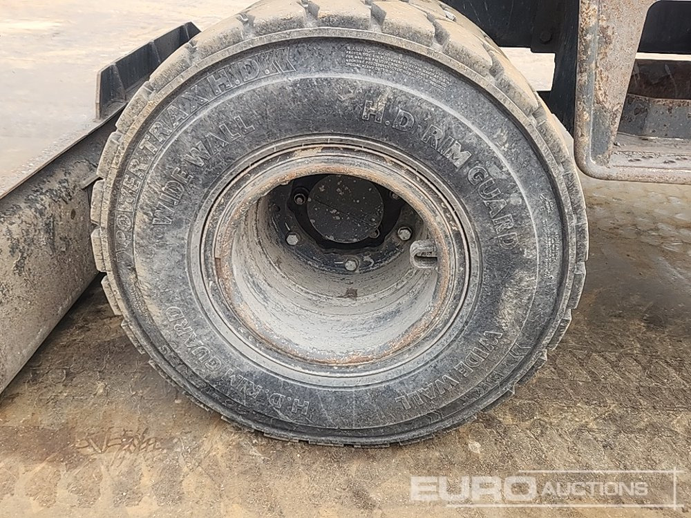 Gumikerekes kotró 2017 Doosan DX57W-5: 11 kép.