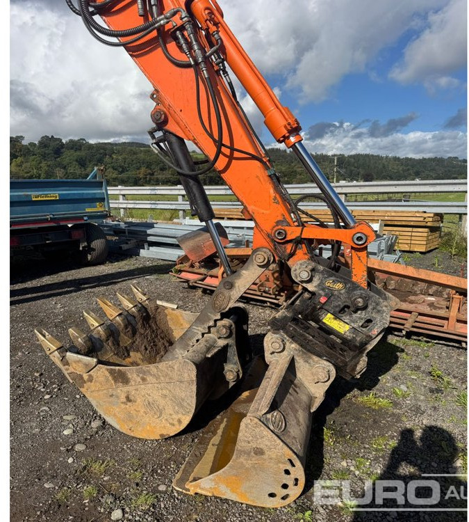 2017 Doosan DX85R-3 - Minikotró: 5 kép. 2017 Doosan DX85R-3 - Minikotró: 5 kép.
