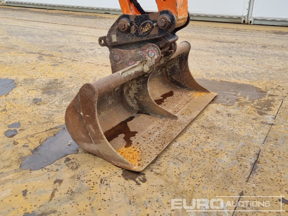 Lánctalpas kotró 2017 Hitachi ZX130LCN-6: 20 kép.