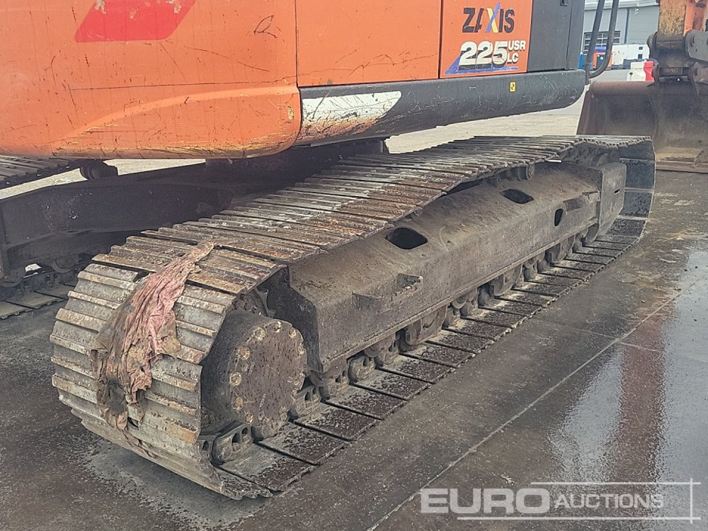 Lánctalpas kotró 2017 Hitachi ZX225USRLC-6: 13 kép.