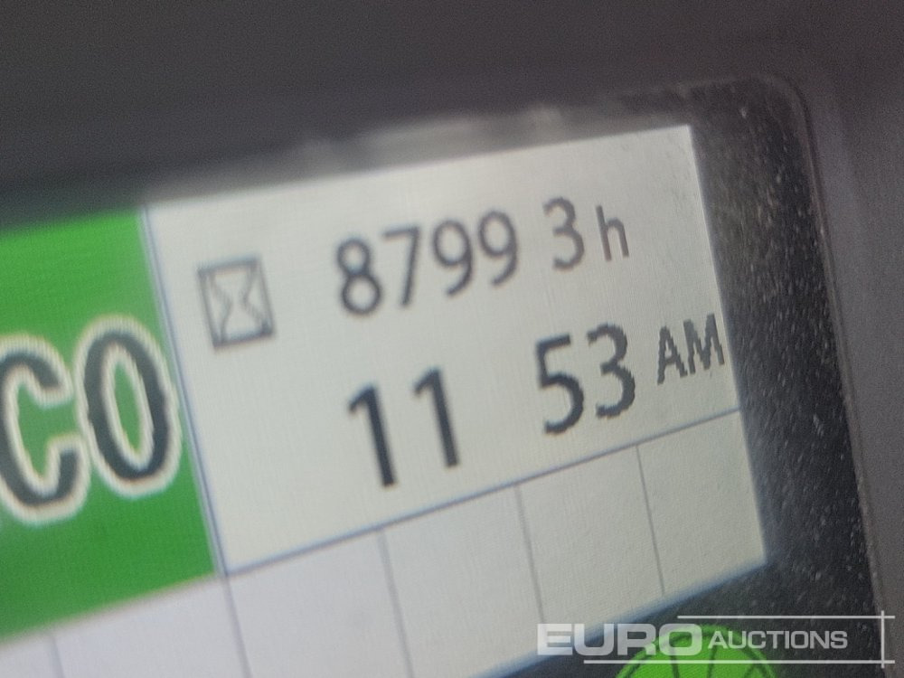 Lánctalpas kotró 2017 Hitachi ZX225USRLC-6: 46 kép.