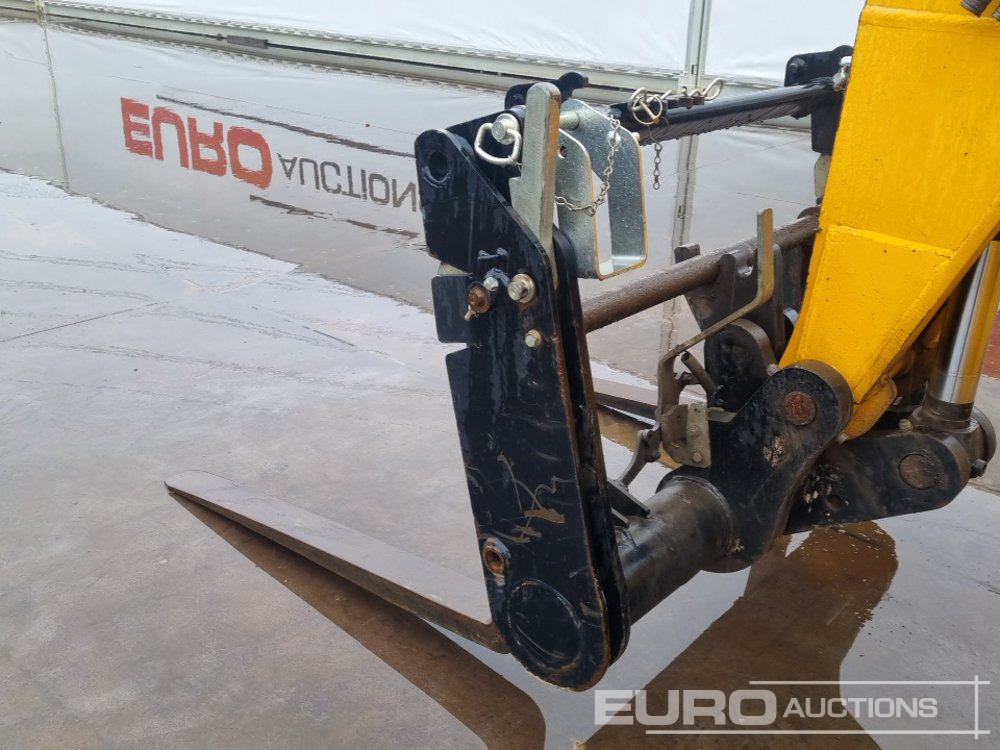 Teleszkópos rakodó 2017 JCB 540-170: 18 kép.