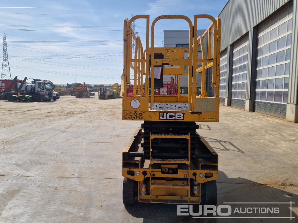 2017 JCB S2646E - Emelő: 4 kép. 2017 JCB S2646E - Emelő: 4 kép.
