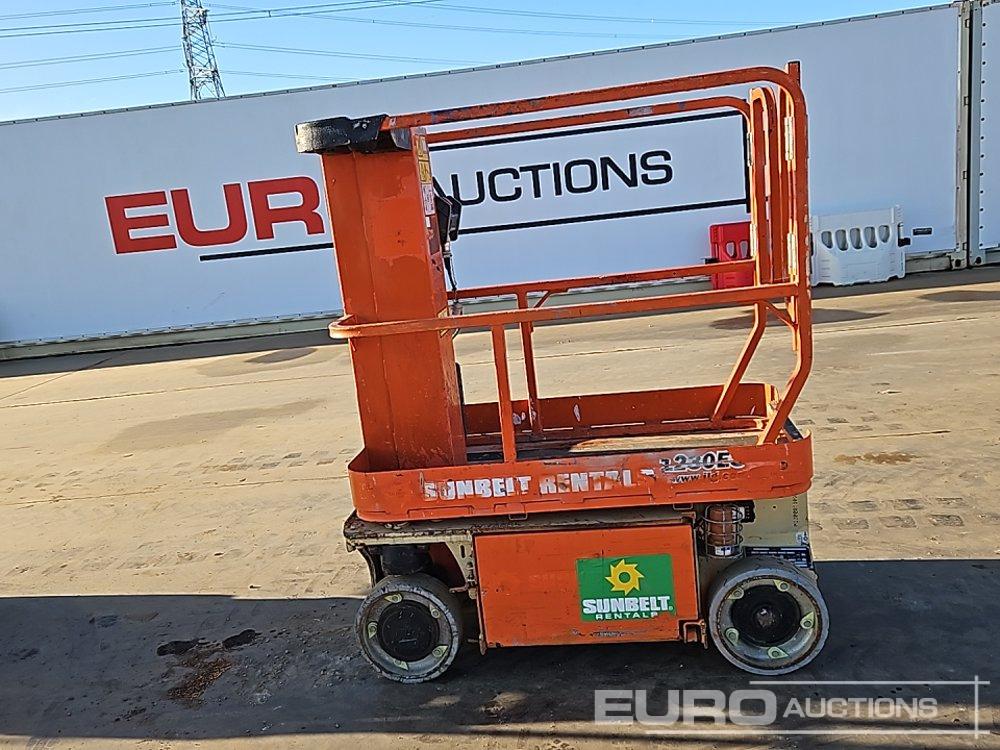 2017 JLG 1230ES - Emelő: 2 kép. 2017 JLG 1230ES - Emelő: 2 kép.