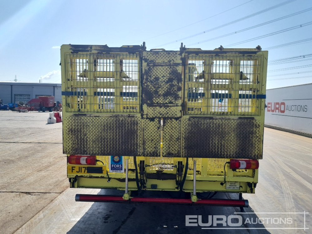 2017 Mercedes Arocs 3240 - Platós teherautó: 4 kép. 2017 Mercedes Arocs 3240 - Platós teherautó: 4 kép.