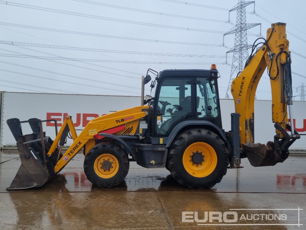 2017 Terex TLB890PM - Kotrórakodó: 2 kép. 2017 Terex TLB890PM - Kotrórakodó: 2 kép.