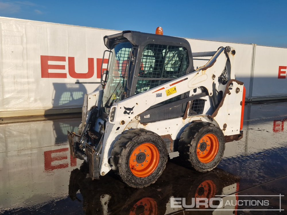 2018 Bobcat S590 - Mini homlokrakodó: 1 kép. 2018 Bobcat S590 - Mini homlokrakodó: 1 kép.