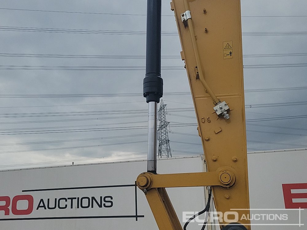 Lánctalpas kotró 2018 CAT 320GC: 22 kép.
