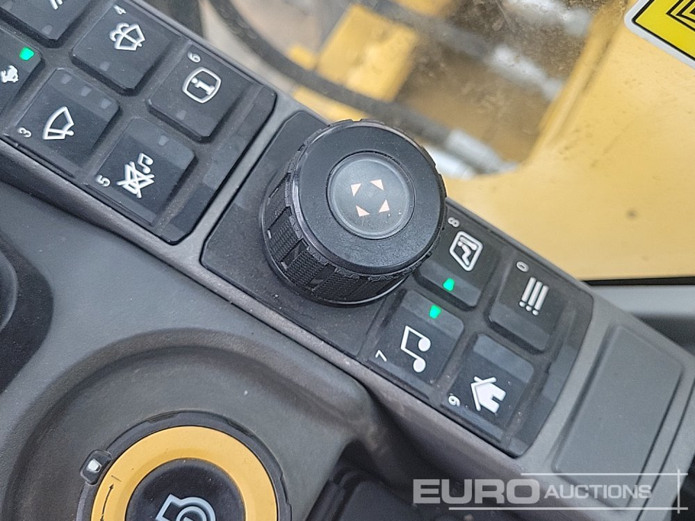 Lánctalpas kotró 2018 CAT 320GC: 48 kép.