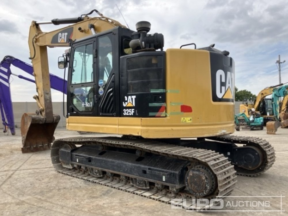 2018 CAT 325FLCR - Lánctalpas kotró: 4 kép. 2018 CAT 325FLCR - Lánctalpas kotró: 4 kép.