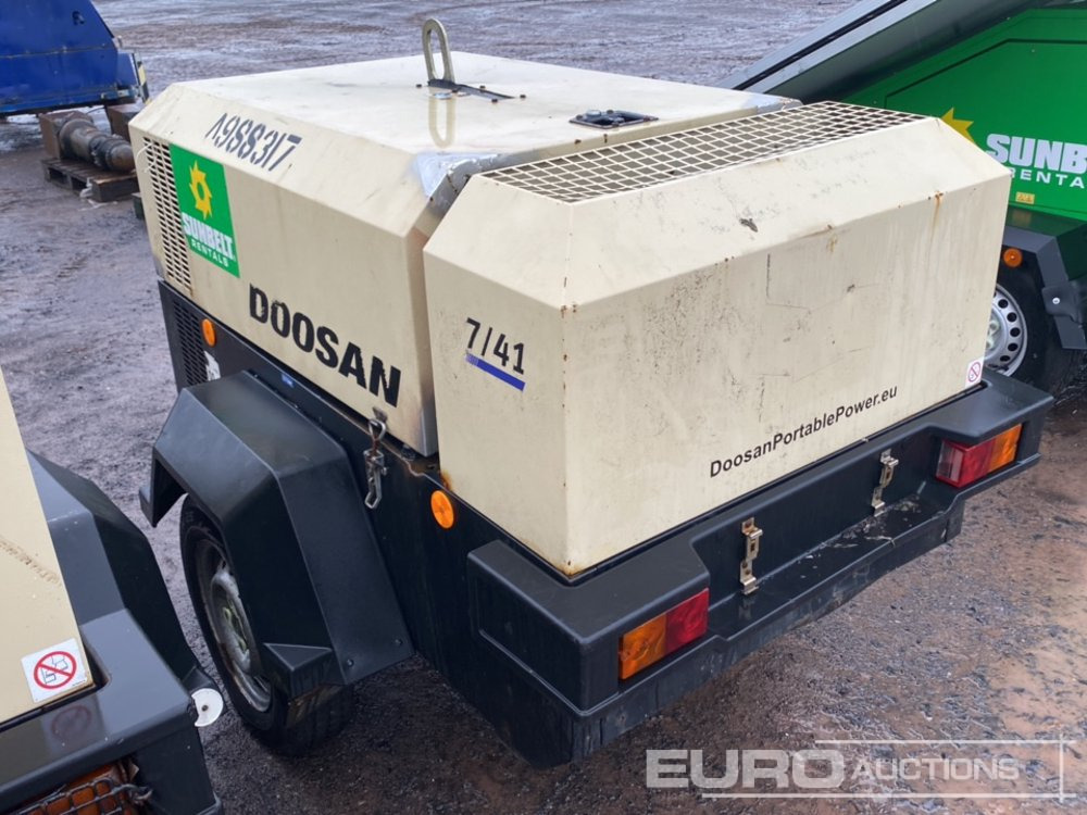 2018 Doosan 741 - Légkompresszor: 2 kép. 2018 Doosan 741 - Légkompresszor: 2 kép.