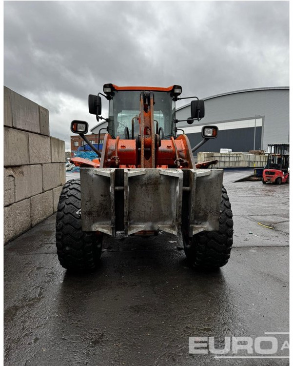 2018 Doosan DL250-5 - Gumikerekes homlokrakodó: 3 kép. 2018 Doosan DL250-5 - Gumikerekes homlokrakodó: 3 kép.