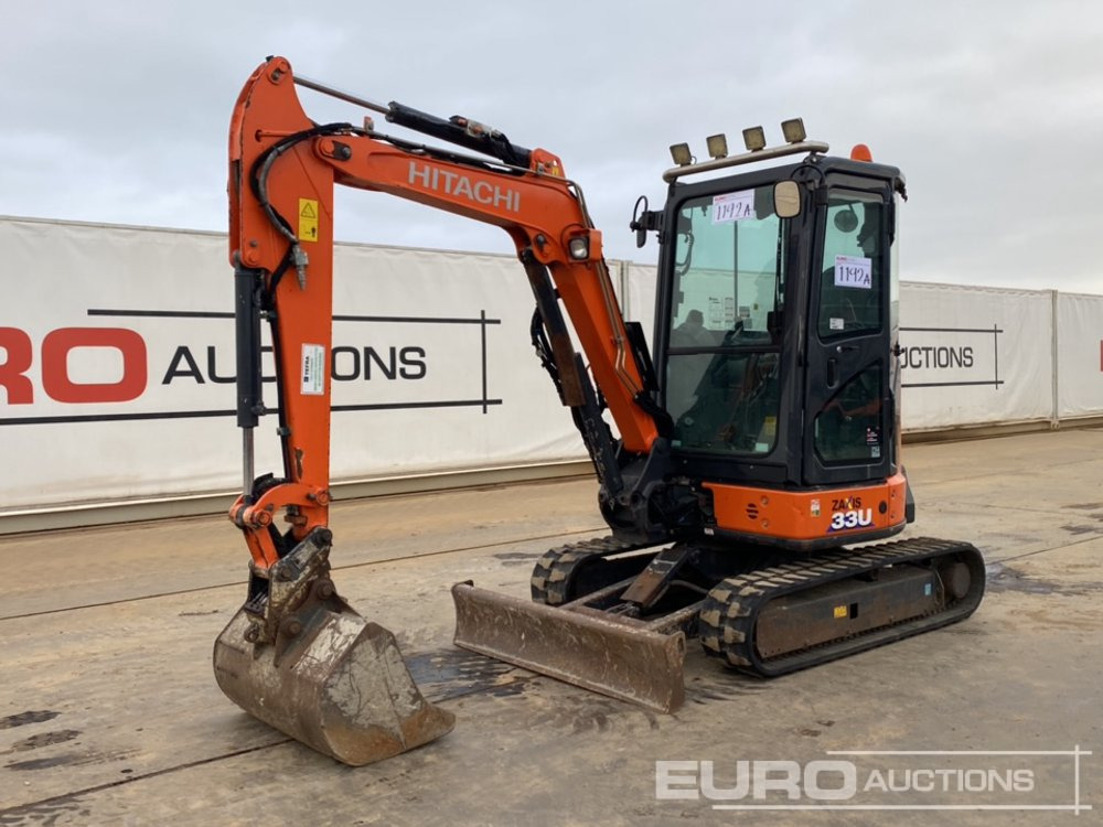 2018 Hitachi ZX33U-5A CLR - Minikotró: 1 kép. 2018 Hitachi ZX33U-5A CLR - Minikotró: 1 kép.