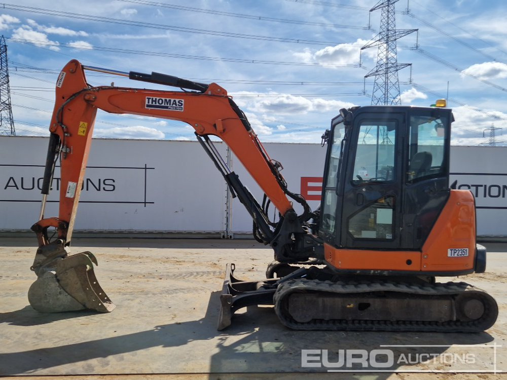 2018 Hitachi ZX65USB-5A CLP - Minikotró: 2 kép. 2018 Hitachi ZX65USB-5A CLP - Minikotró: 2 kép.