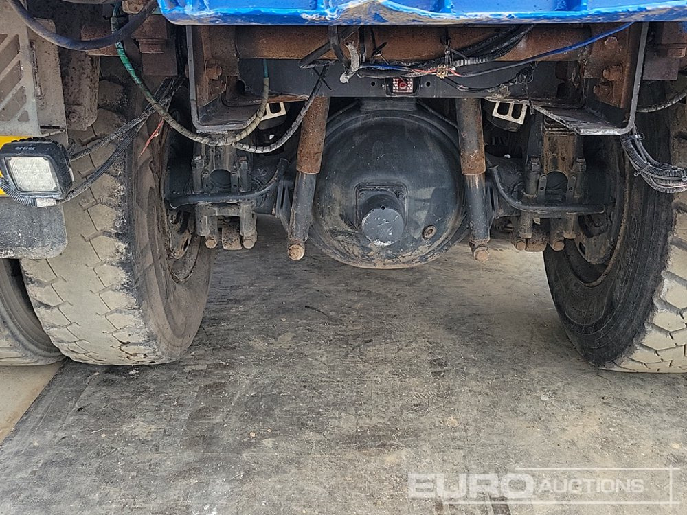Billenőplatós teherautó 2018 Scania P410: 20 kép.