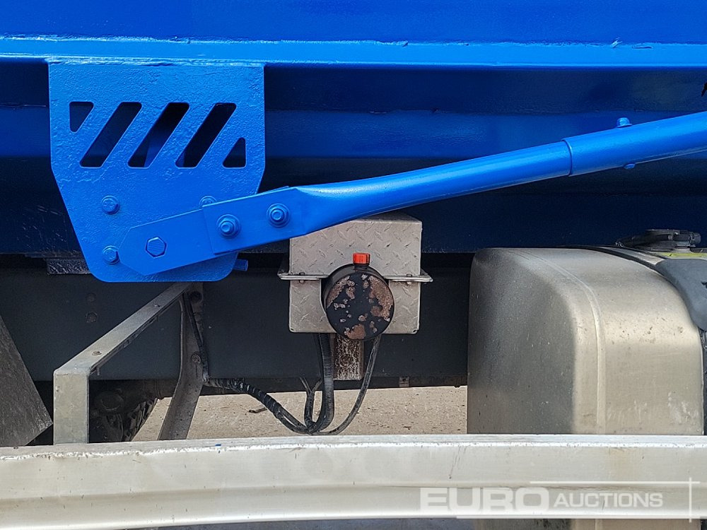 Billenőplatós teherautó 2018 Scania P410: 19 kép.