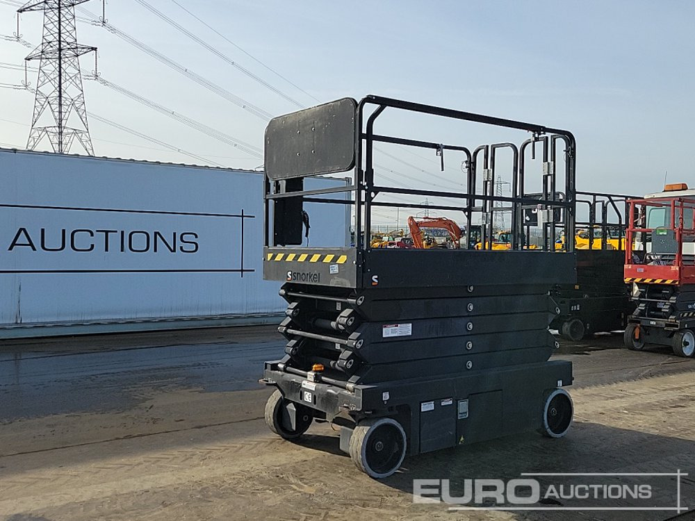 2018 Snorkel S4732E - Ollós emelő: 1 kép. 2018 Snorkel S4732E - Ollós emelő: 1 kép.