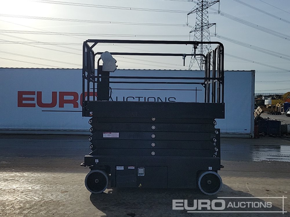 2018 Snorkel S4732E - Ollós emelő: 2 kép. 2018 Snorkel S4732E - Ollós emelő: 2 kép.