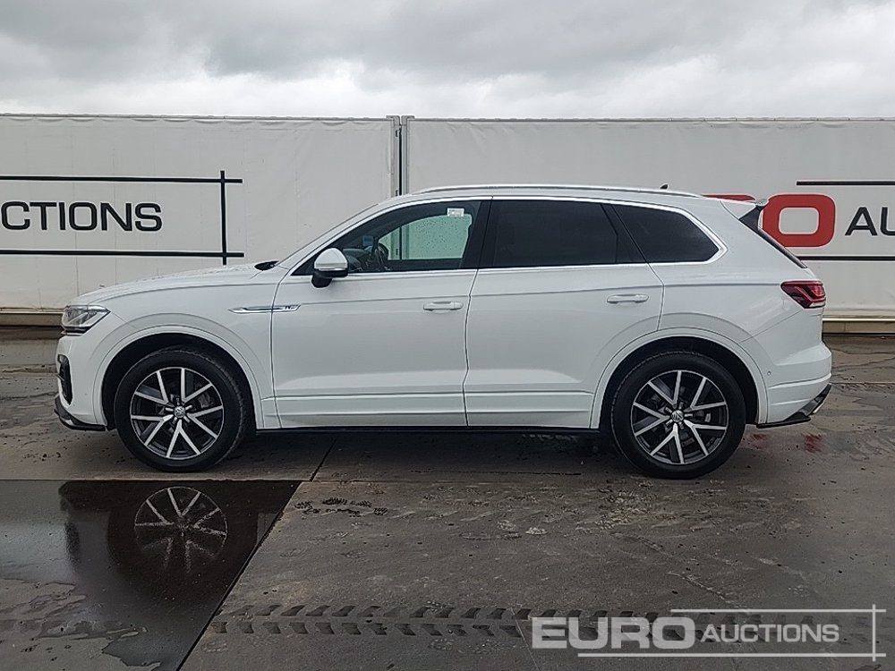 2018 Volkswagen Touareg - Terepjáró/ SUV: 2 kép. 2018 Volkswagen Touareg - Terepjáró/ SUV: 2 kép.