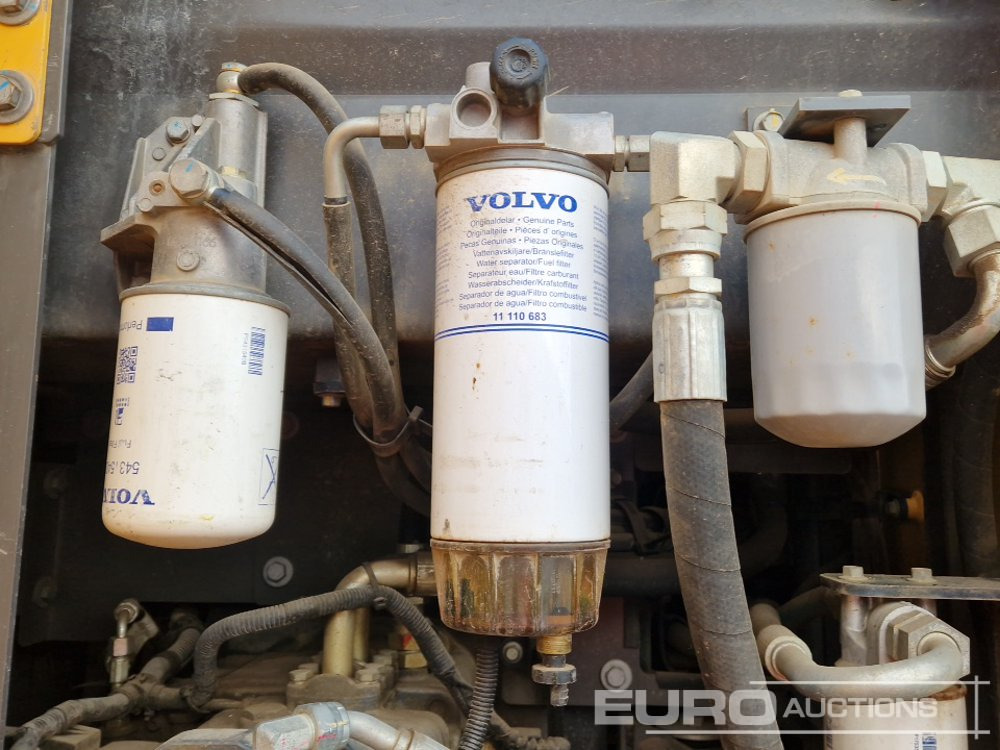 Lánctalpas kotró 2018 Volvo EC140EL: 30 kép.