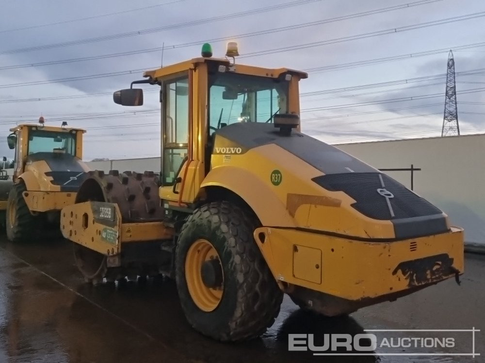 2018 Volvo SD135B - Henger: 3 kép. 2018 Volvo SD135B - Henger: 3 kép.