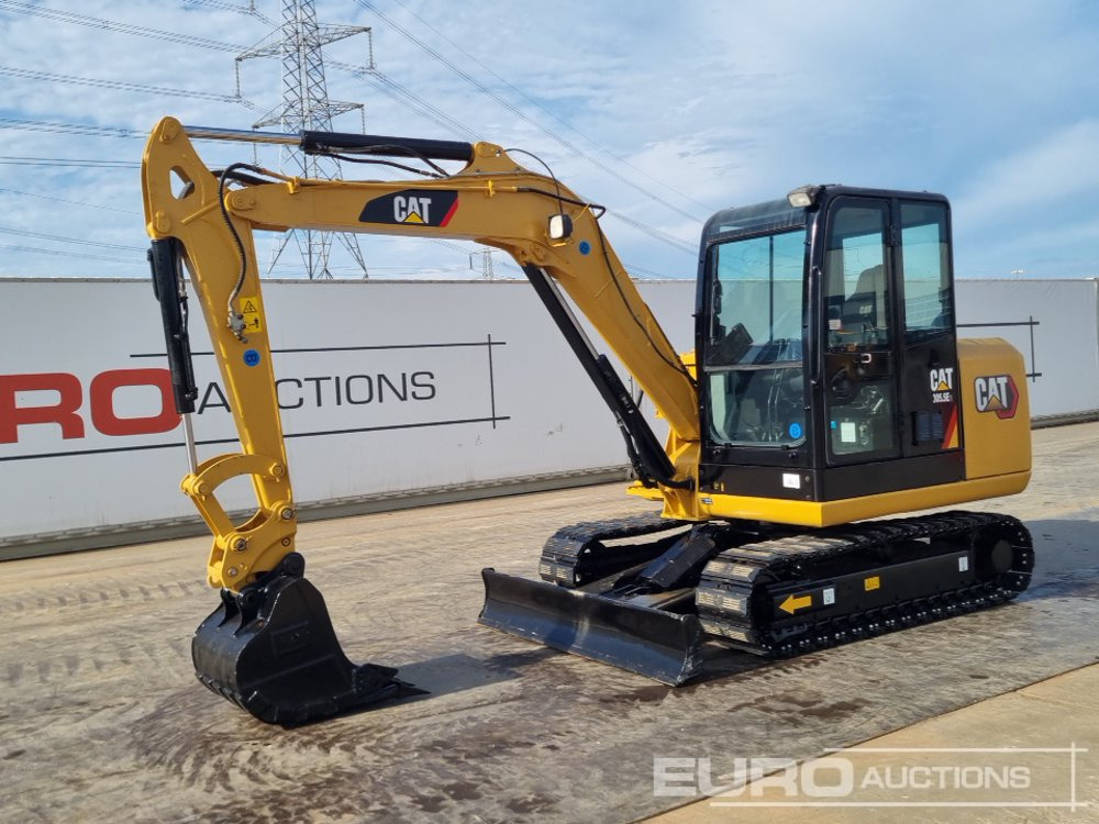2019 CAT 305.5E2 - Minikotró: 1 kép. 2019 CAT 305.5E2 - Minikotró: 1 kép.