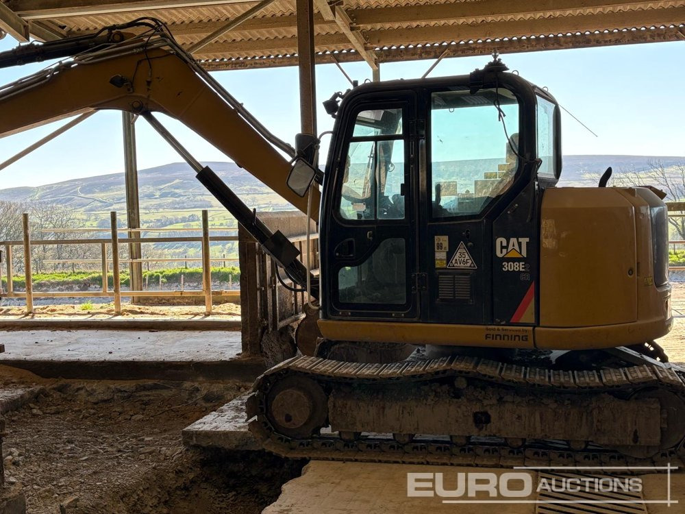 2019 CAT 308E - Minikotró: 2 kép. 2019 CAT 308E - Minikotró: 2 kép.