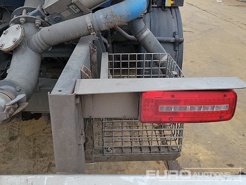 Tartályos teherautó 2019 DAF CF410: 28 kép.