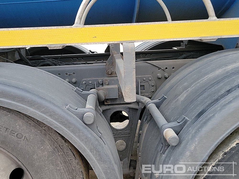 Tartályos teherautó 2019 DAF CF410: 30 kép.