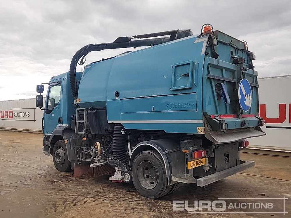 2019 DAF LF 230 - Utcaseprő gép: 3 kép. 2019 DAF LF 230 - Utcaseprő gép: 3 kép.