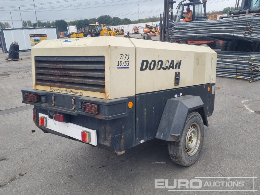2019 Doosan 7/73-10/53 - Légkompresszor: 5 kép. 2019 Doosan 7/73-10/53 - Légkompresszor: 5 kép.
