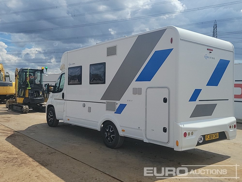 2019 Fiat Ducato - Kempingautó: 3 kép. 2019 Fiat Ducato - Kempingautó: 3 kép.