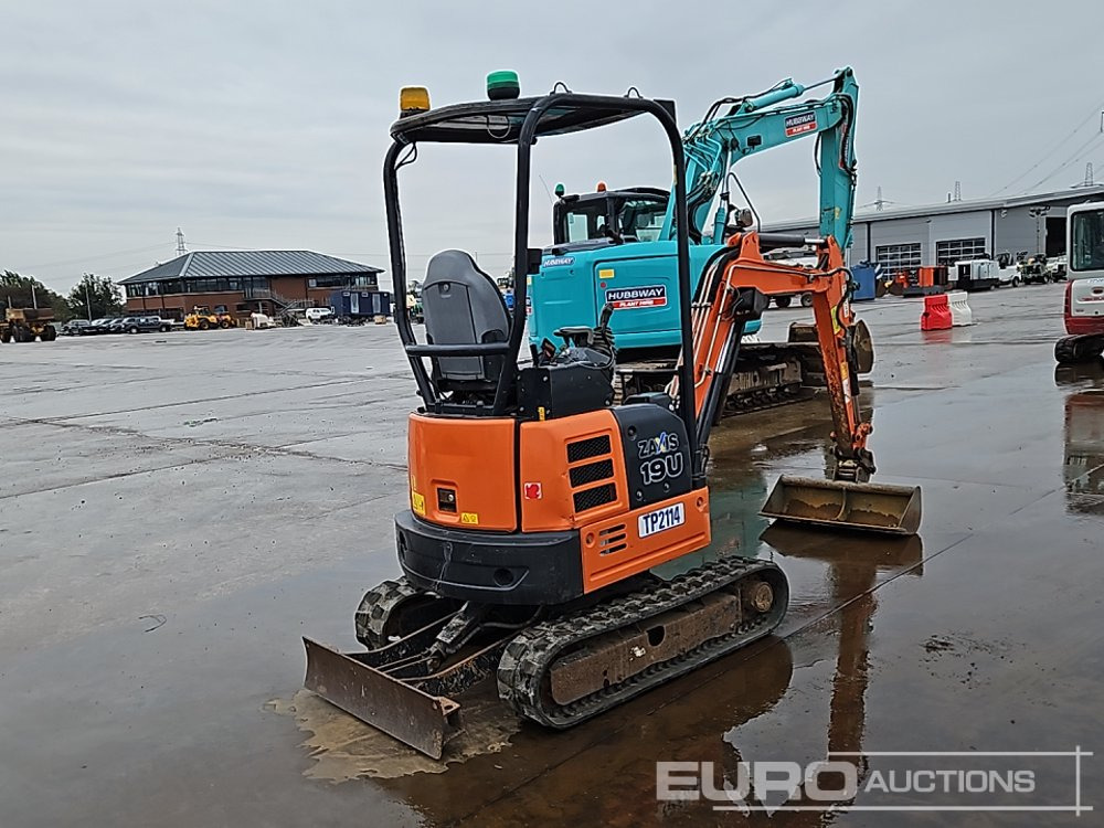 2019 Hitachi ZX19U-5A YR - Minikotró: 5 kép. 2019 Hitachi ZX19U-5A YR - Minikotró: 5 kép.