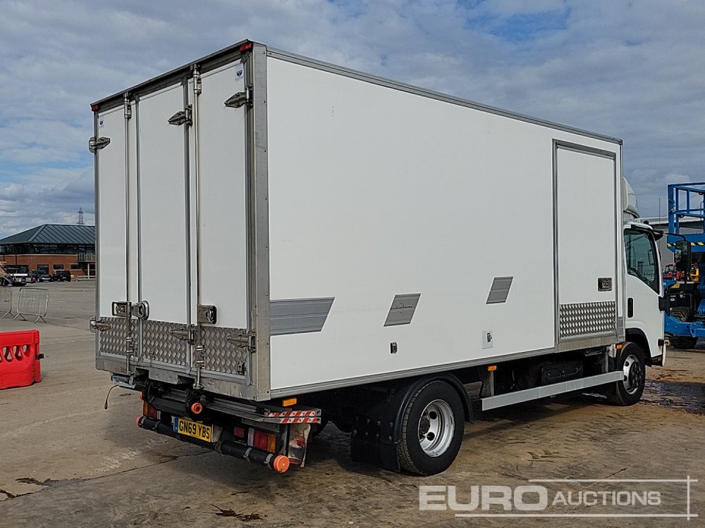 2019 Isuzu N75 - Hűtős teherautó: 5 kép. 2019 Isuzu N75 - Hűtős teherautó: 5 kép.