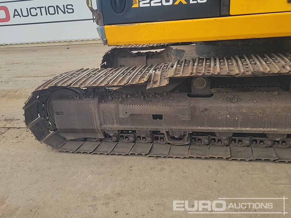 Lánctalpas kotró 2019 JCB 220XL: 10 kép.