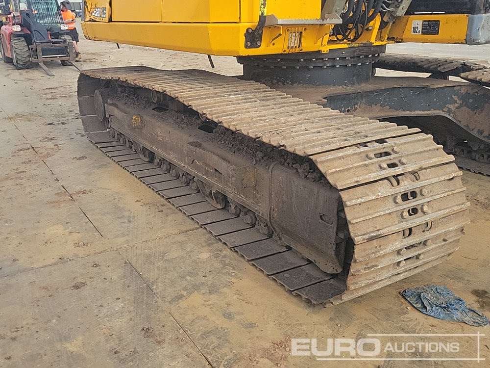 Lánctalpas kotró 2019 JCB 220XL: 16 kép.