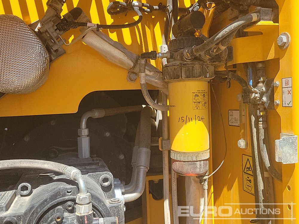 Lánctalpas kotró 2019 JCB 220XLC: 29 kép.