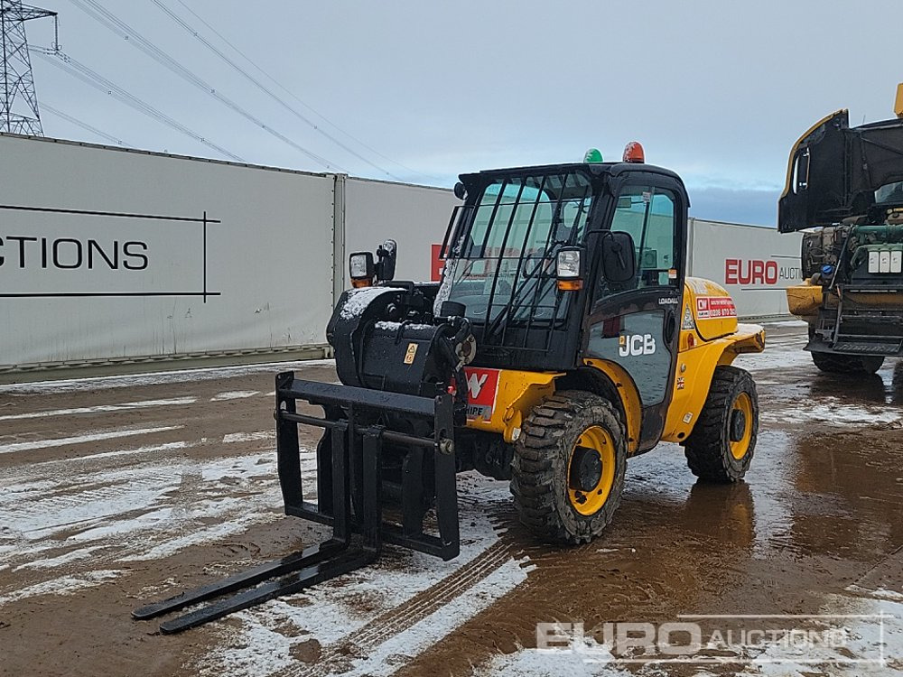 2019 JCB 520-40 4WS - Teleszkópos rakodó: 1 kép. 2019 JCB 520-40 4WS - Teleszkópos rakodó: 1 kép.