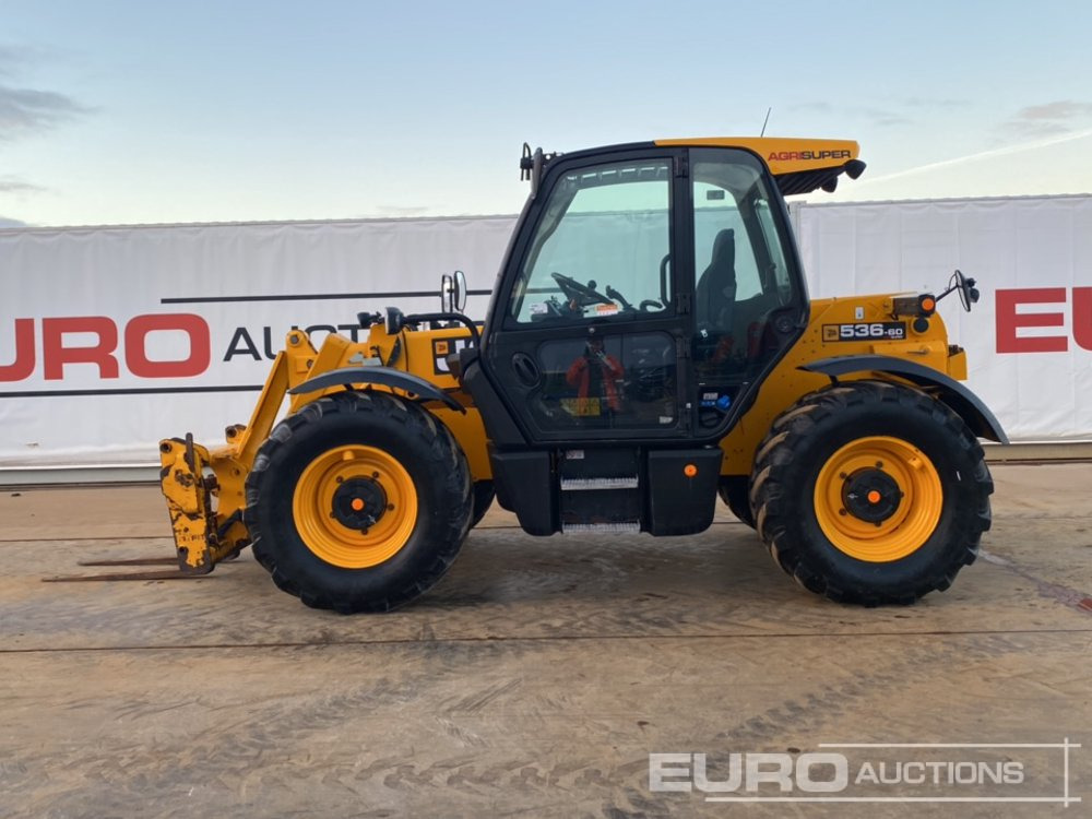 2019 JCB 536-60 - Teleszkópos rakodó: 2 kép. 2019 JCB 536-60 - Teleszkópos rakodó: 2 kép.