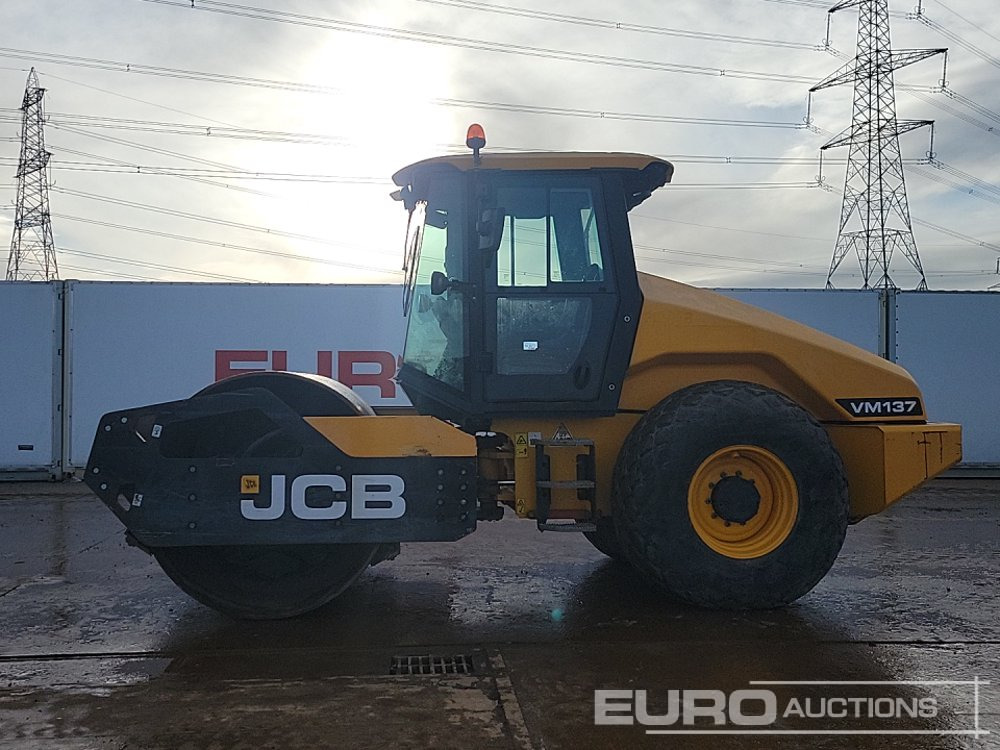 2019 JCB VM137 - Henger: 2 kép. 2019 JCB VM137 - Henger: 2 kép.