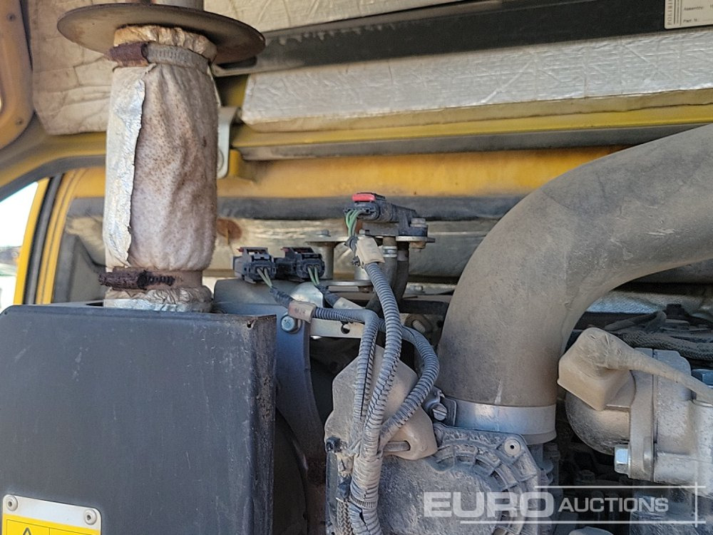 Minikotró 2019 Komatsu PC80MR-5: 47 kép.
