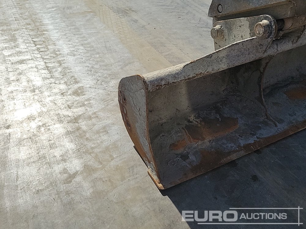 Minikotró 2019 Komatsu PC80MR-5: 21 kép.