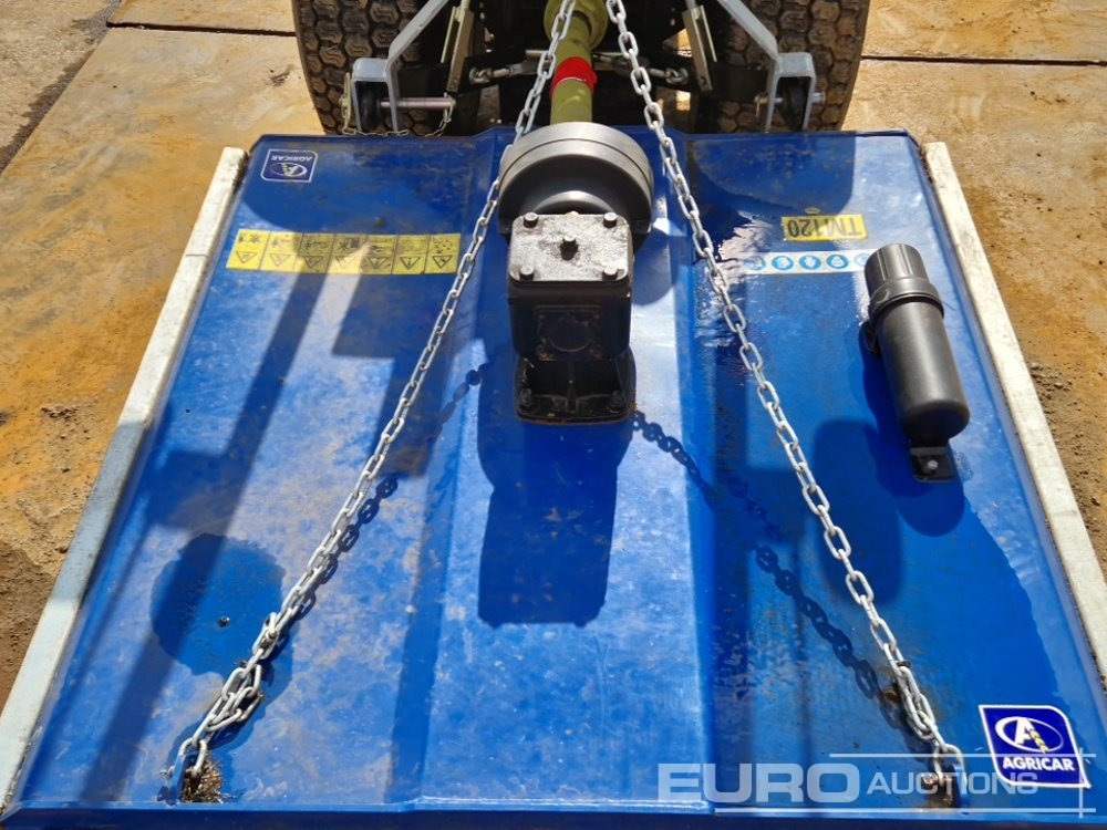 Kistraktor 2019 New Holland Boomer 25: 16 kép.