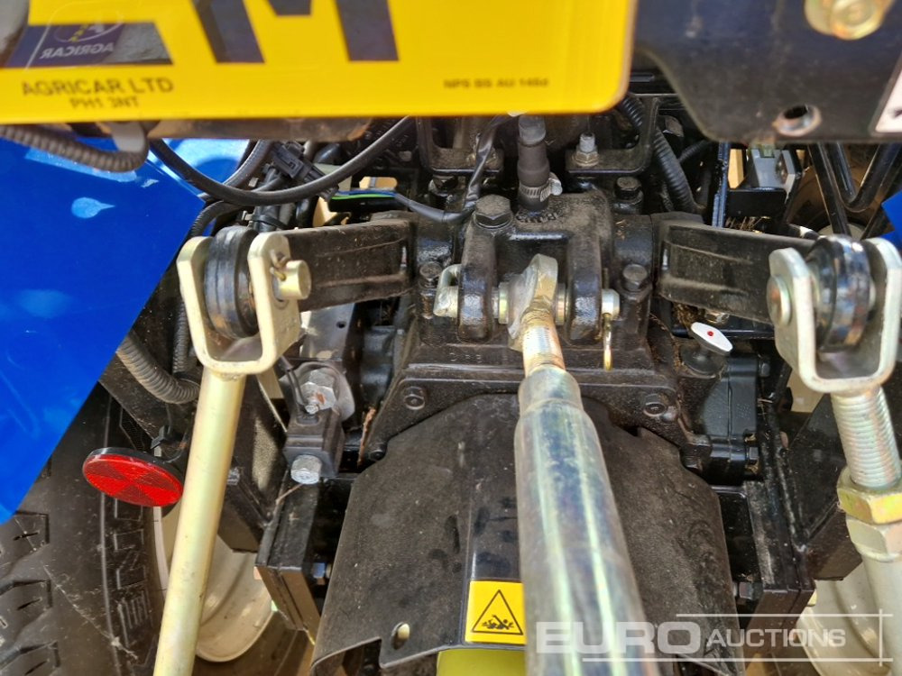 Kistraktor 2019 New Holland Boomer 25: 20 kép.