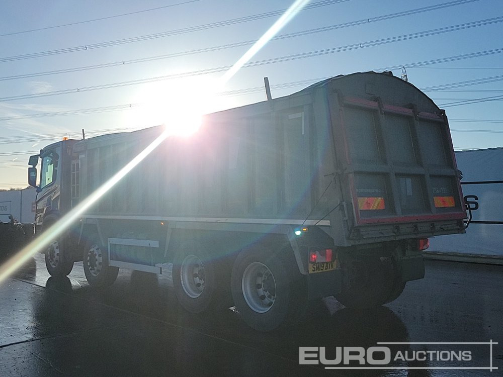 2019 Scania P410XT - Billenőplatós teherautó: 3 kép. 2019 Scania P410XT - Billenőplatós teherautó: 3 kép.